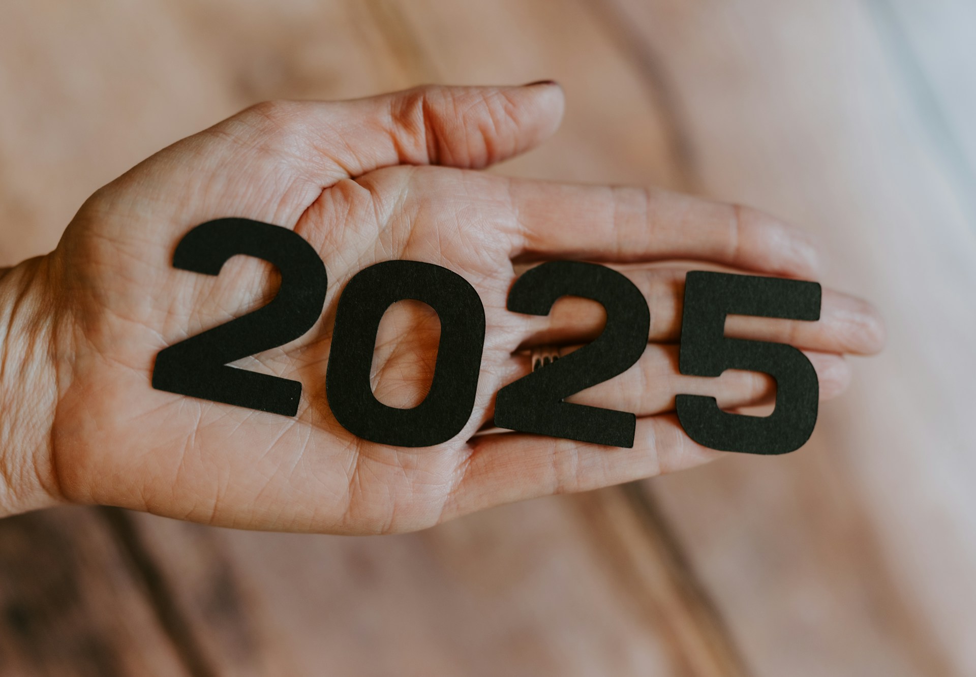 top sales trends to watch out in the year 2025